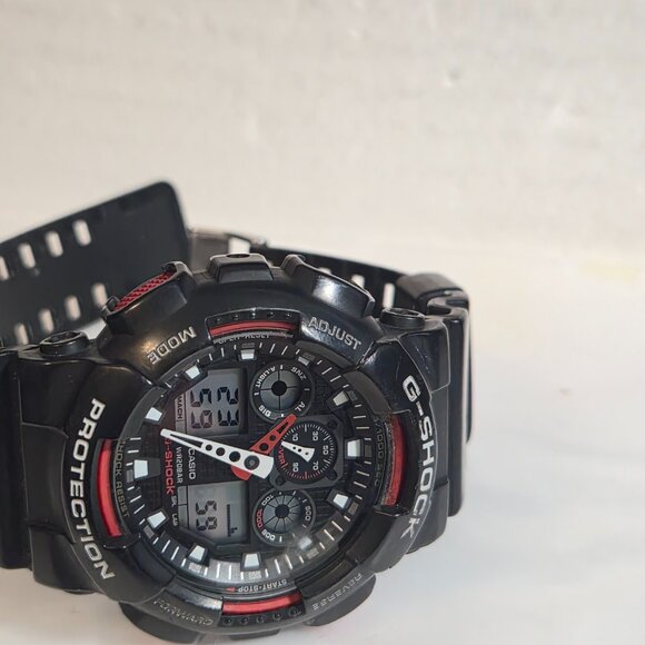 Casio G Shock Digital and Analog Good shape - Picture 11 of 13